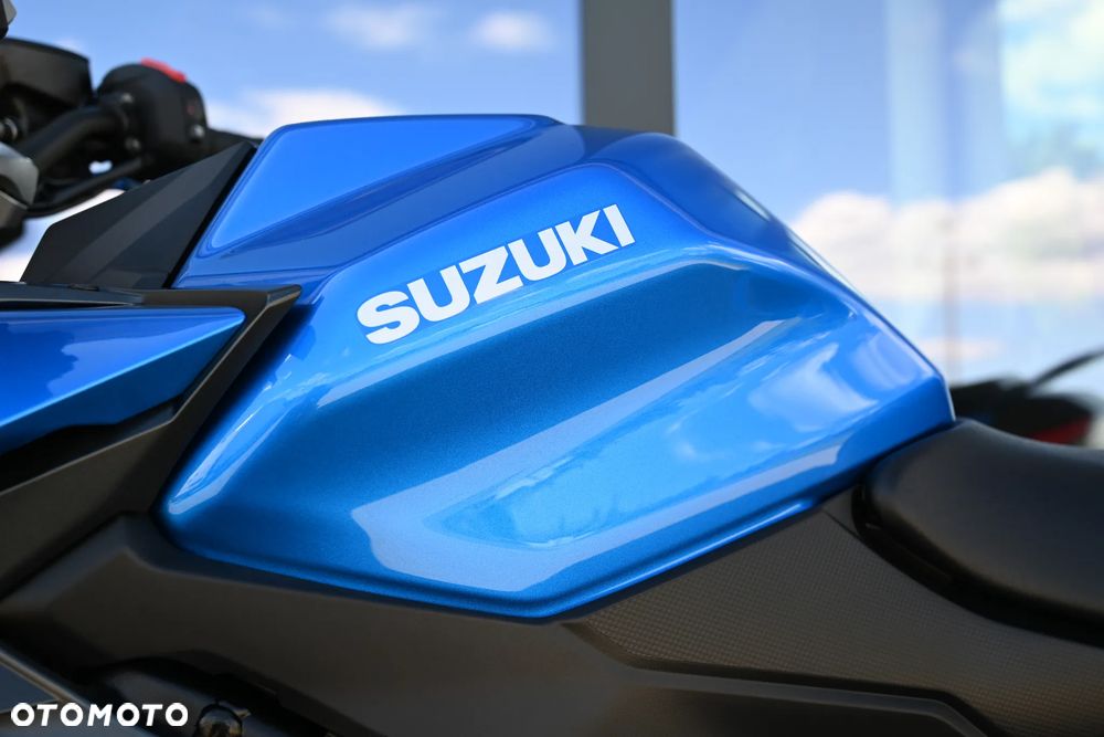 Suzuki GSX 1000 - 12