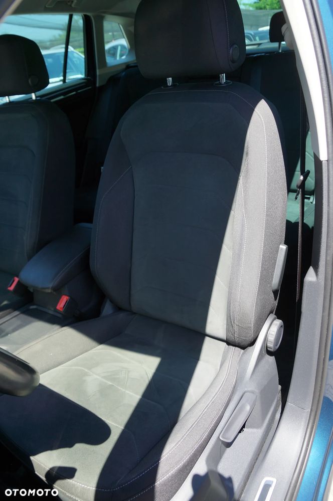 Volkswagen Tiguan 2.0 TSI 4Mot Elegance DSG - 25