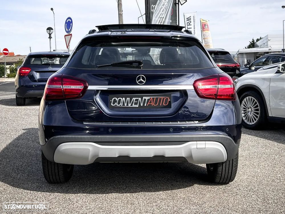 Mercedes-Benz GLA 180 d Urban - 4
