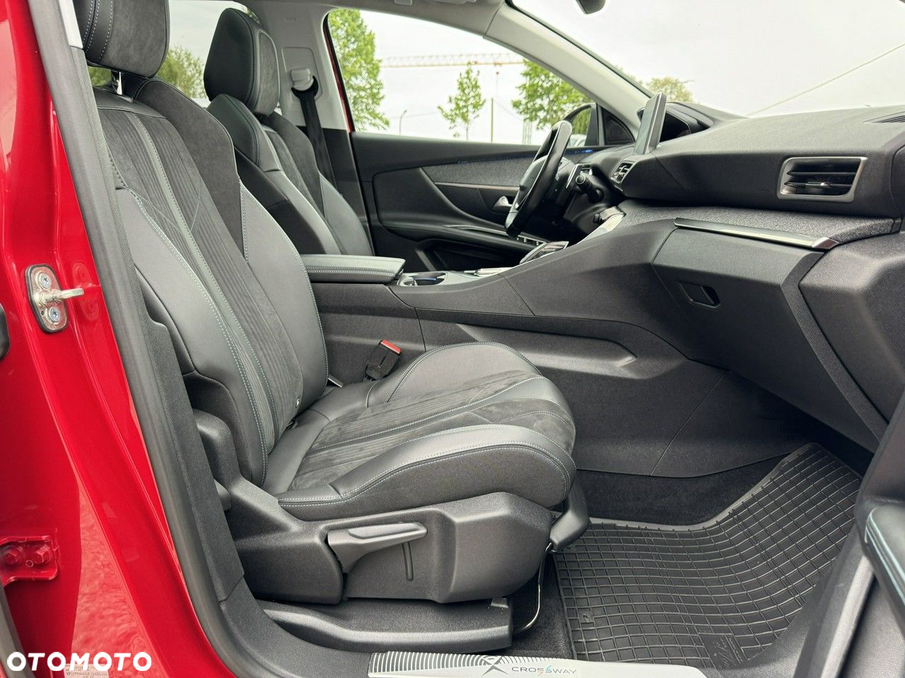 Peugeot 3008 PureTech 130 Stop & Start GPF EAT8 Allure Pack - 36