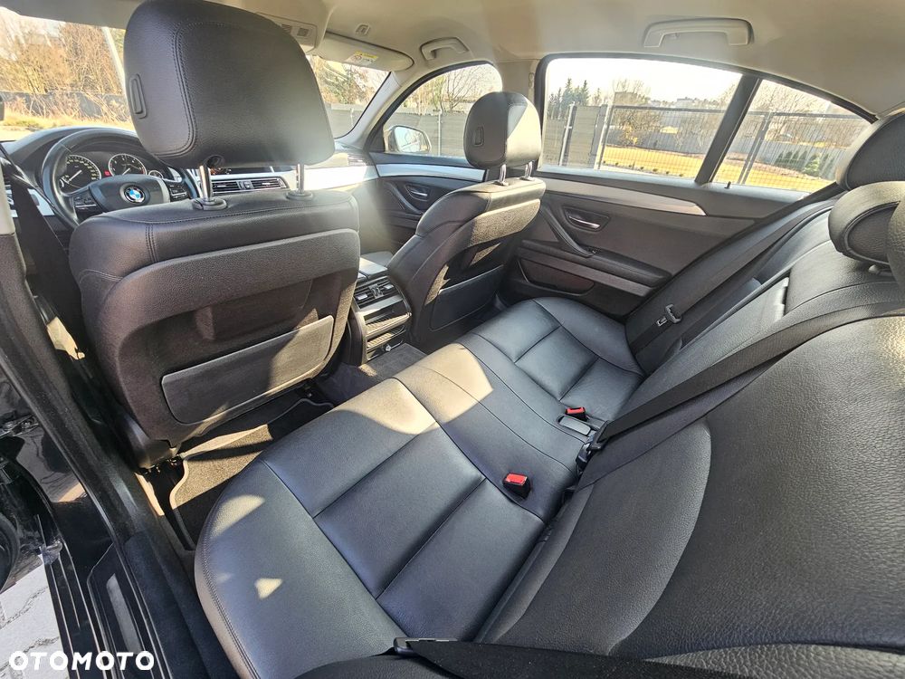 BMW Seria 5 525d xDrive Modern Line - 25