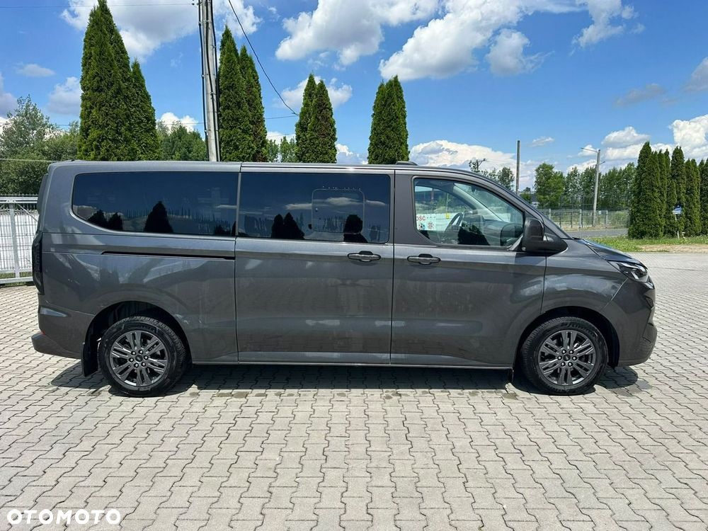 Ford Tourneo Custom - 7