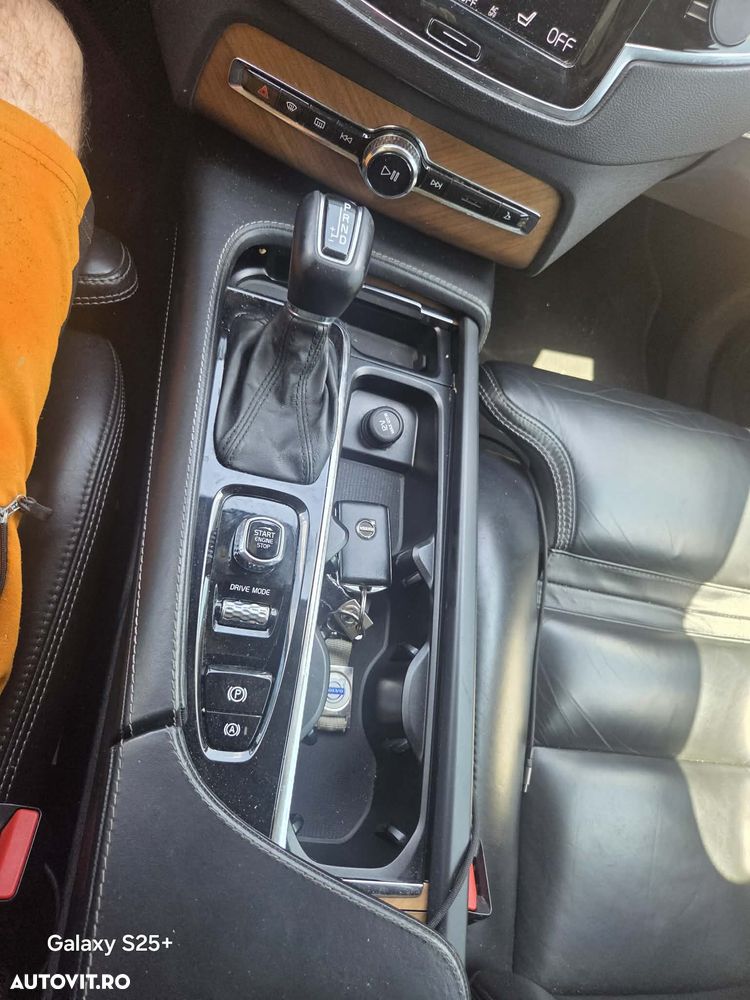 Volvo XC 90 D5 AWD Inscription - 11