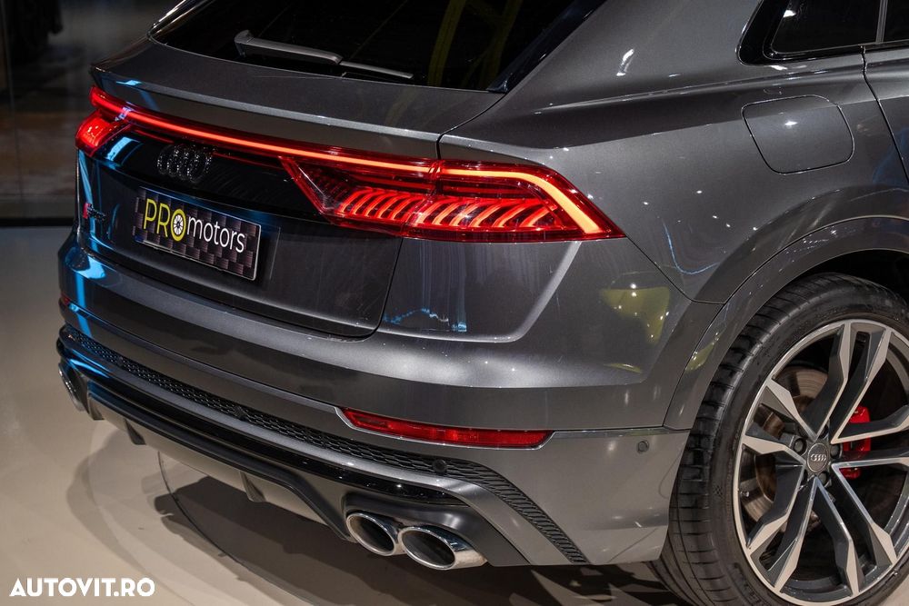 Audi SQ8 - 16