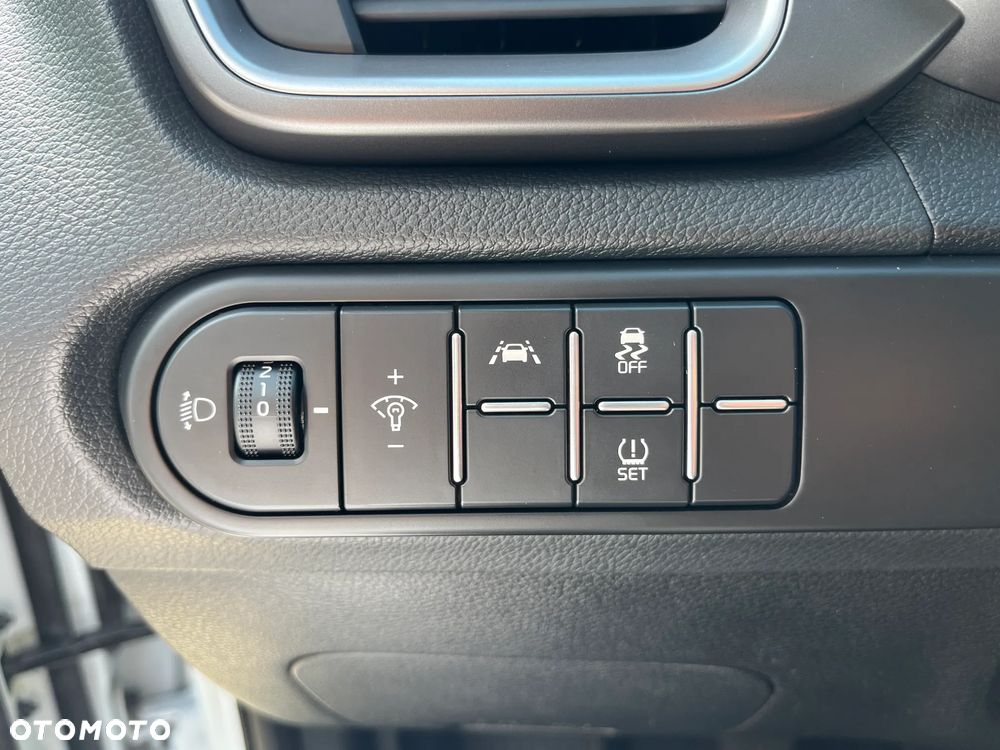 Kia Ceed 1.6 CRDi SCR S - 17
