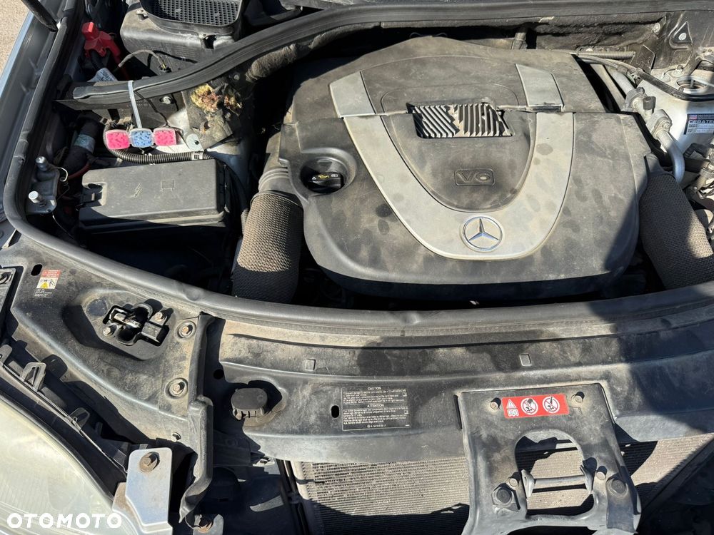 Mercedes-Benz ML 350 4-Matic - 12