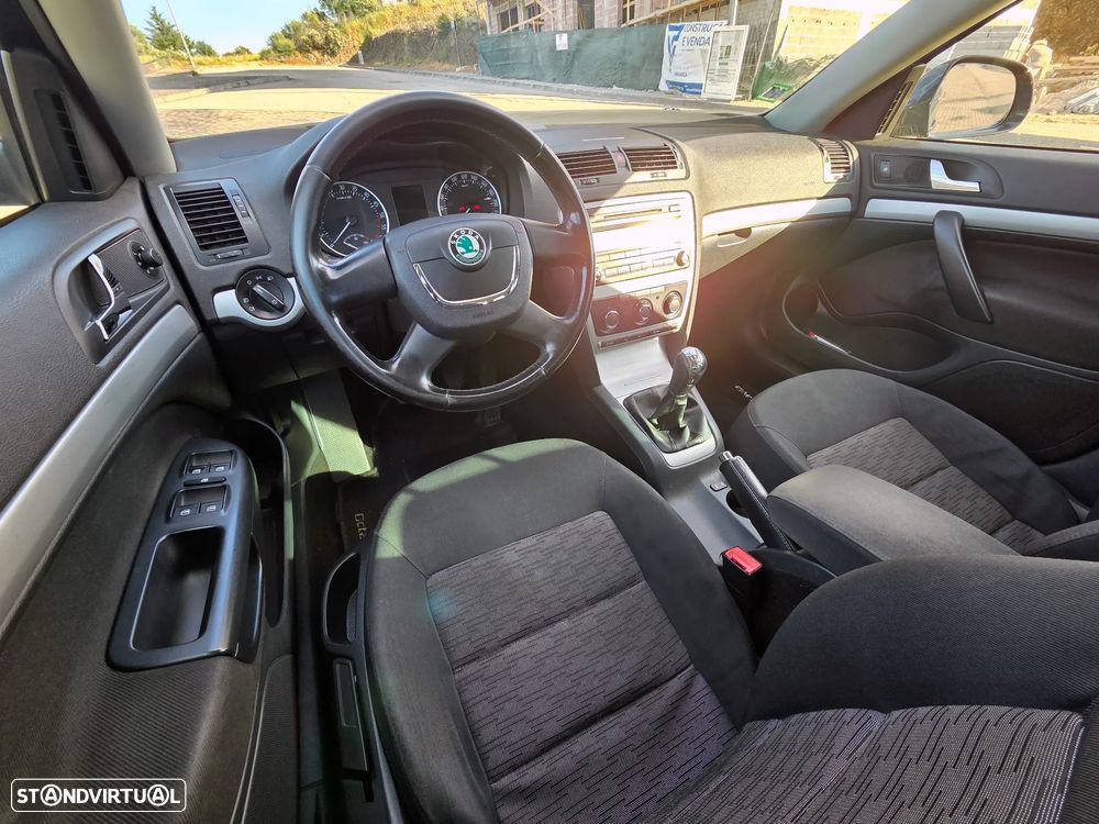 Skoda Octavia Break 1.6 TDi Greenline Conforto - 7