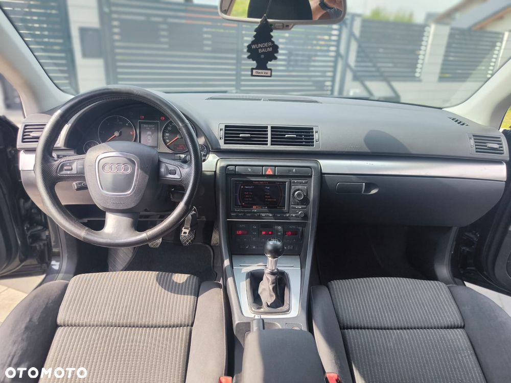 Audi A4 Avant 2.0 TDI DPF - 13