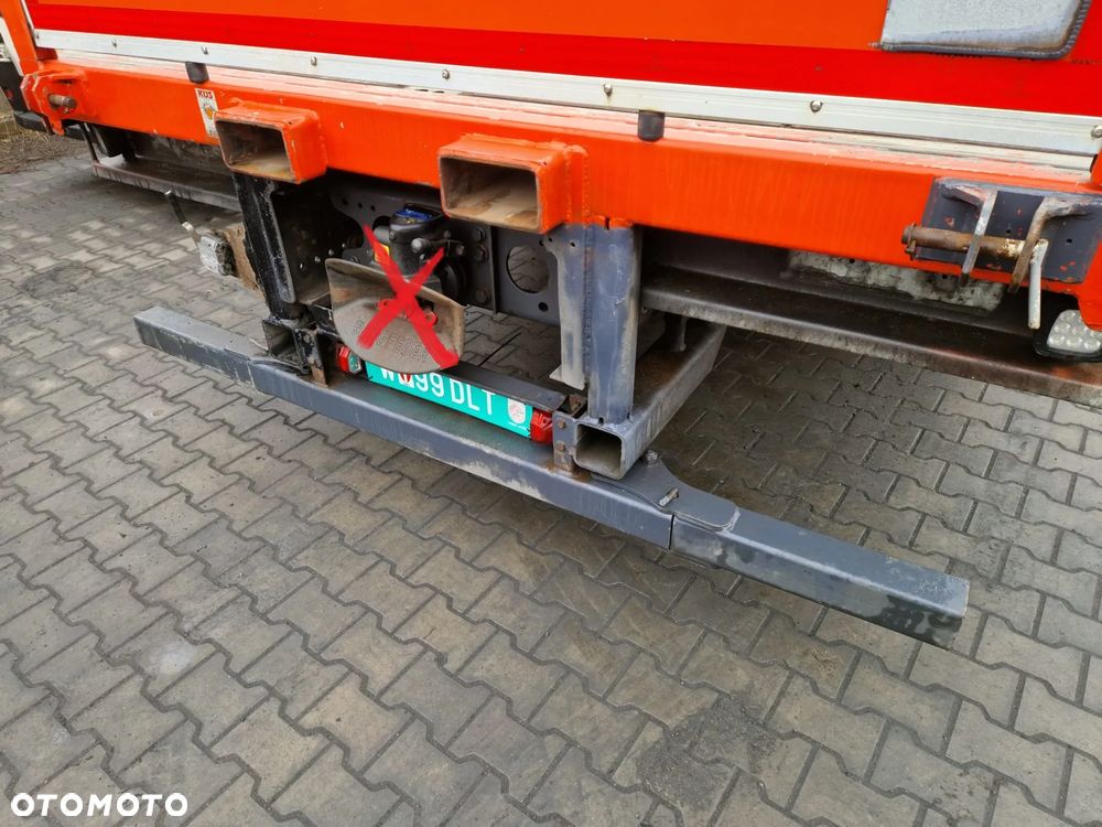 Zabudowa skrzyniowa Actros 6x2 - 5