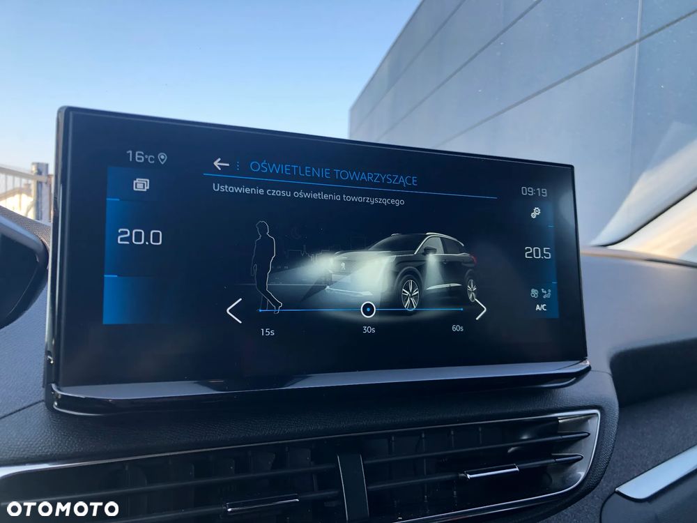 Peugeot 3008 1.2 PureTech Allure S&S EAT8 - 21