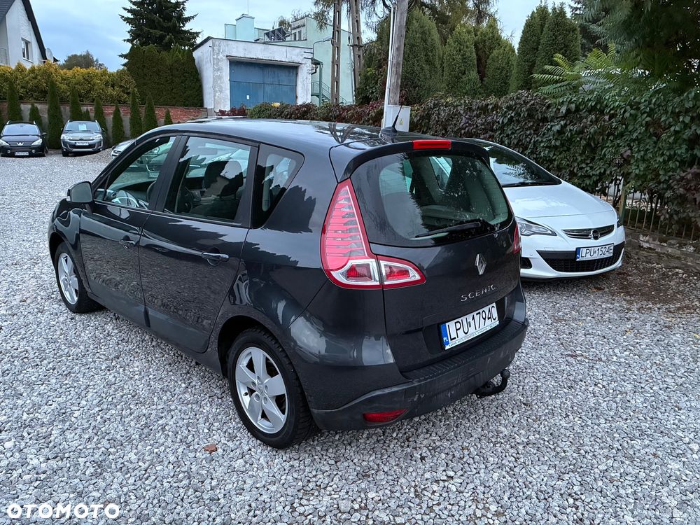 Renault Scenic 1.6 16V 110 Authentique - 5