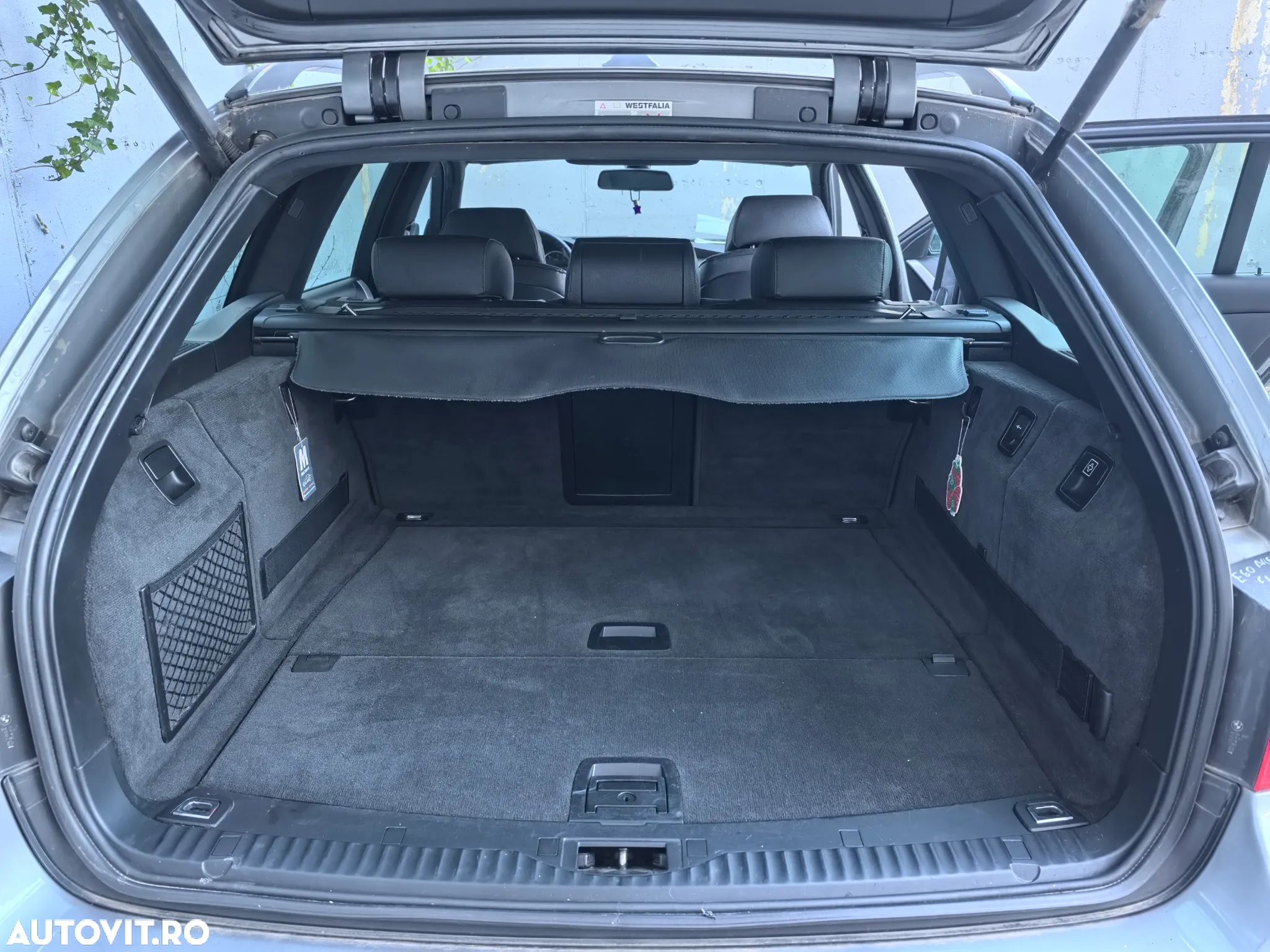 BMW Seria 5 525d Touring Aut. - 4