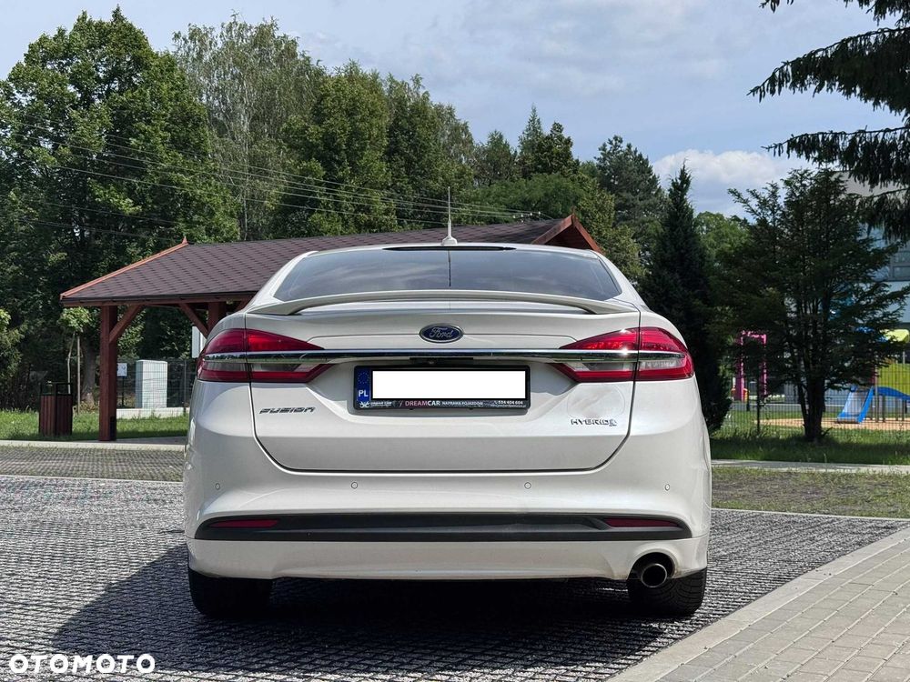 Ford Fusion - 2