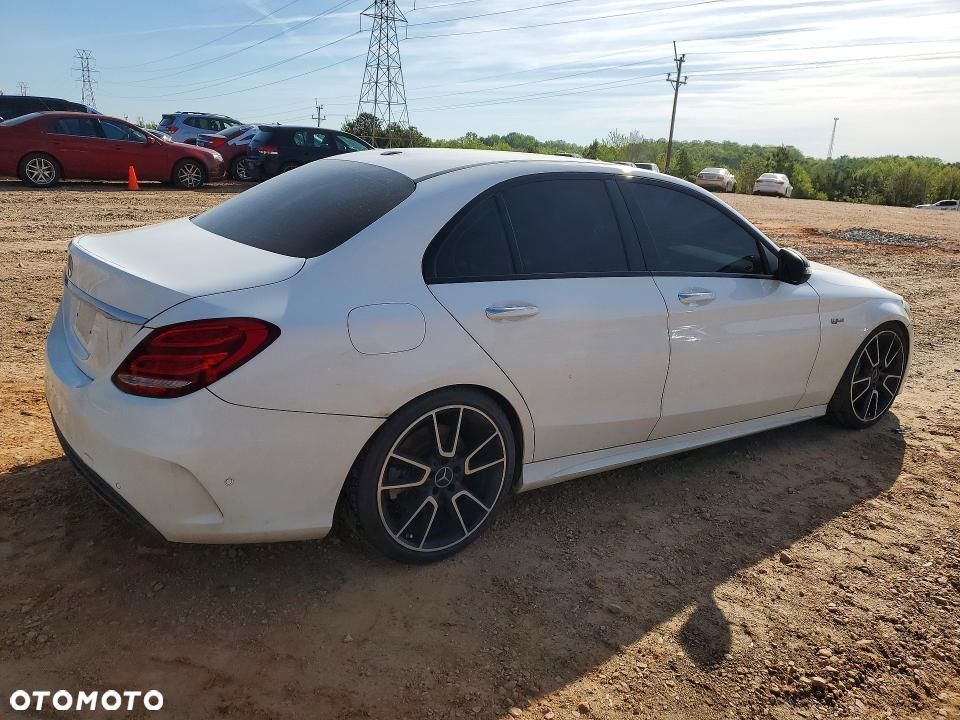 Mercedes-Benz Klasa C AMG 43 4-Matic - 3