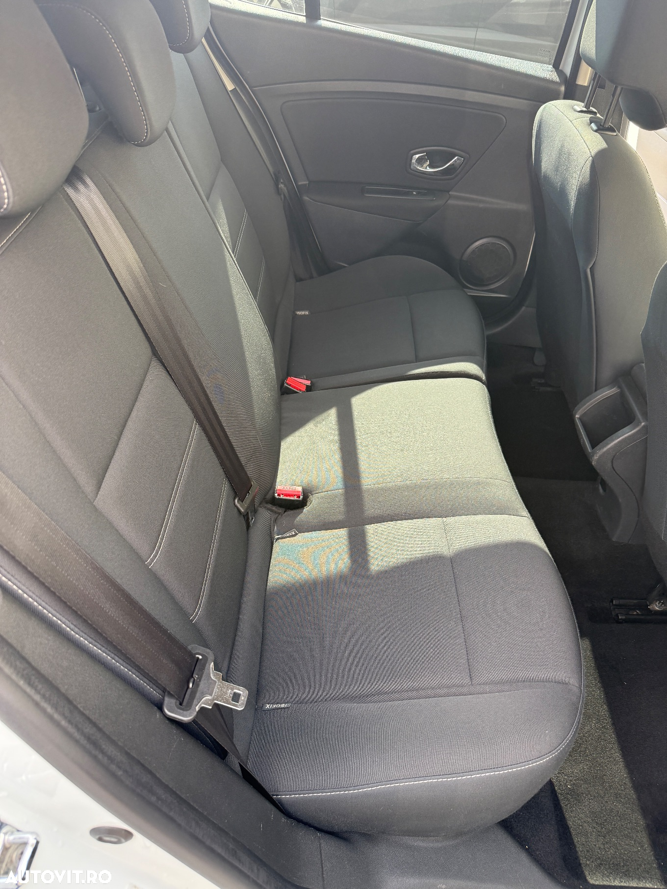 Renault Megane ENERGY TCe 130 BUSINESS - 17