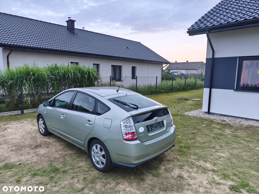 Toyota Prius 1.5 VVT-i Sol - 21