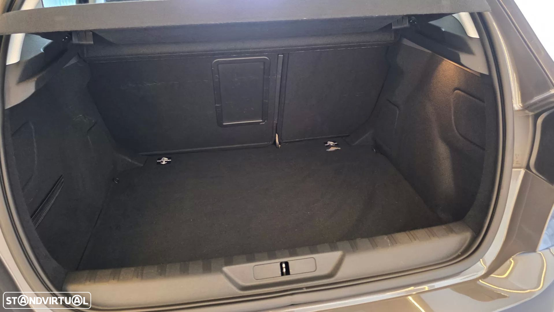 Peugeot 308 1.6 BlueHDi Allure J17 - 20