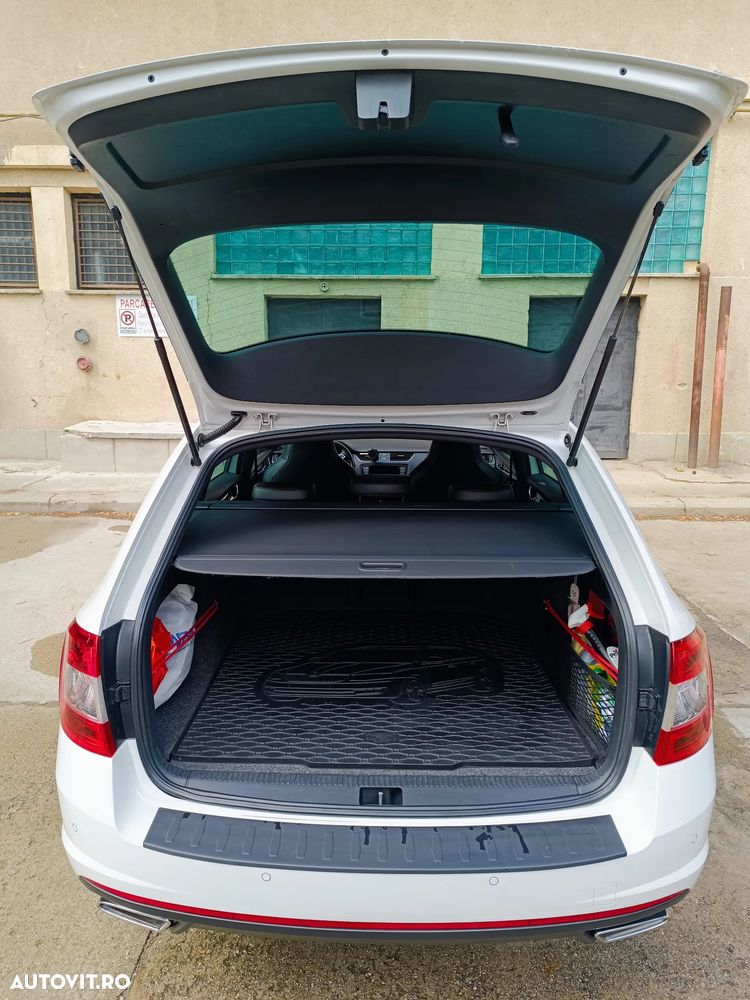 Skoda Octavia 2.0 TDI DSG RS - 7