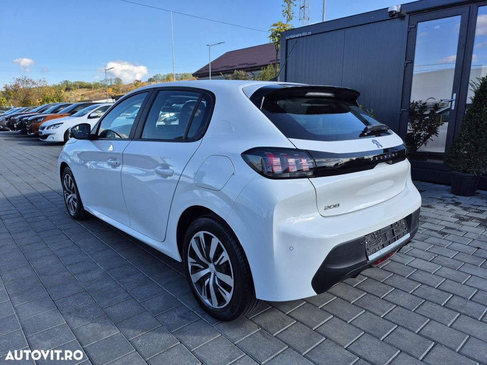 Peugeot 208 - 7