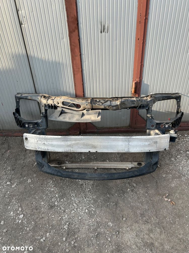 Pas przedni Opel Corsa D