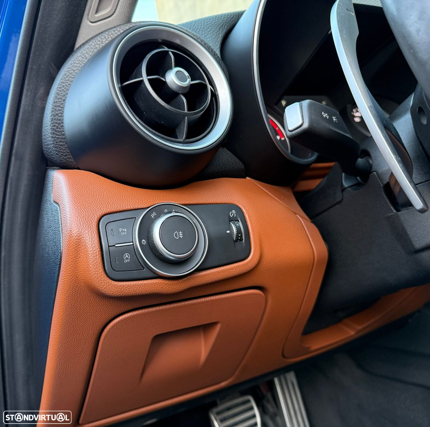 Alfa Romeo Giulia 2.0 Turbo 16V AT8-Q4 Veloce - 12