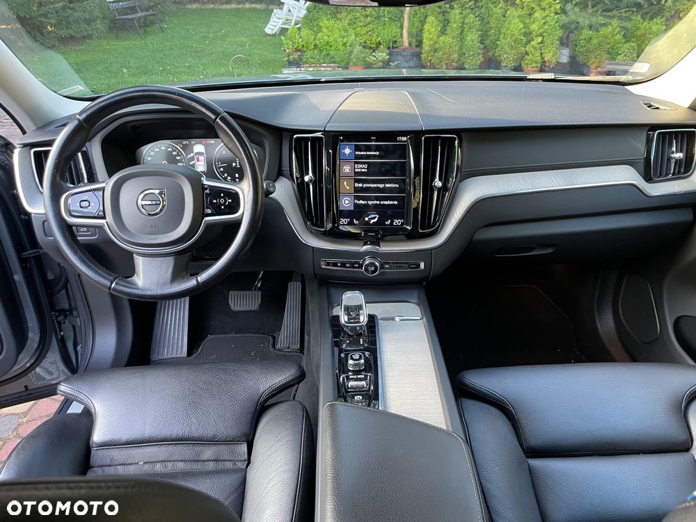 Volvo XC 60 B4 D AWD Inscription - 11