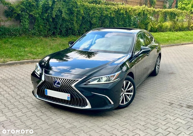 Lexus ES - 4