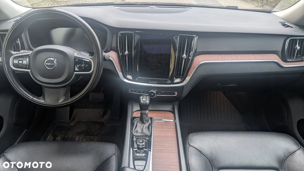 Volvo S60 T5 Momentum Pro - 13