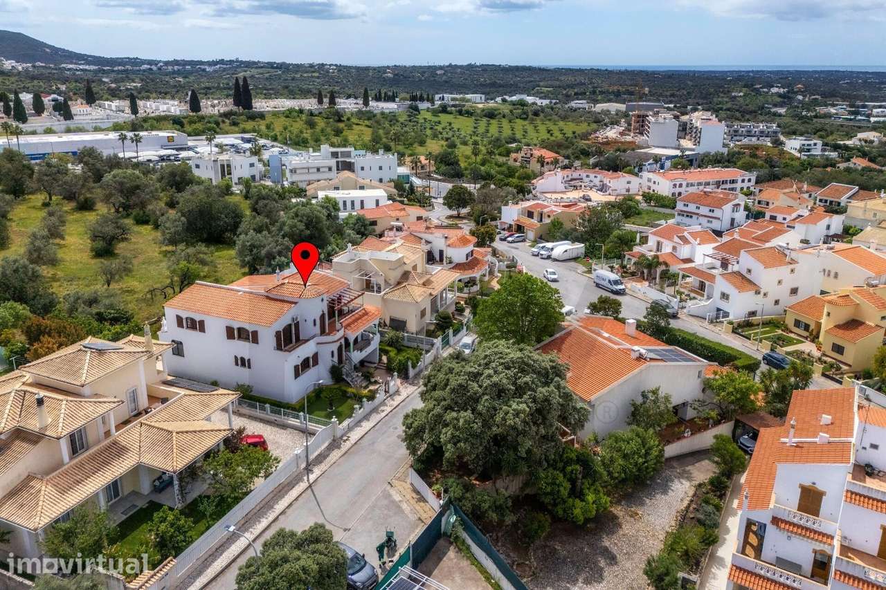 Moradia isolada em Loulé na Urbanização Boa Entrada - Grande imagem: 2/60