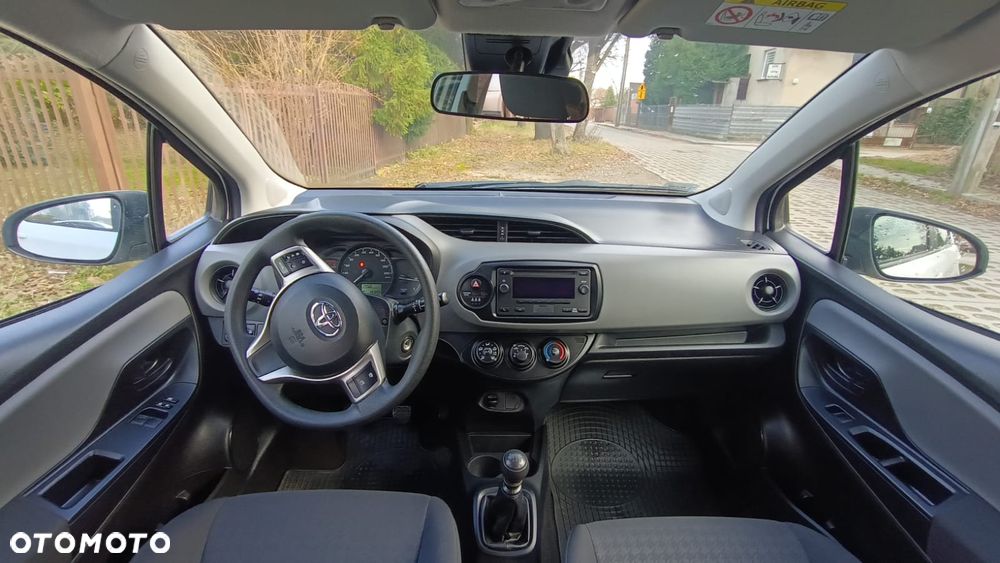 Toyota Yaris - 4