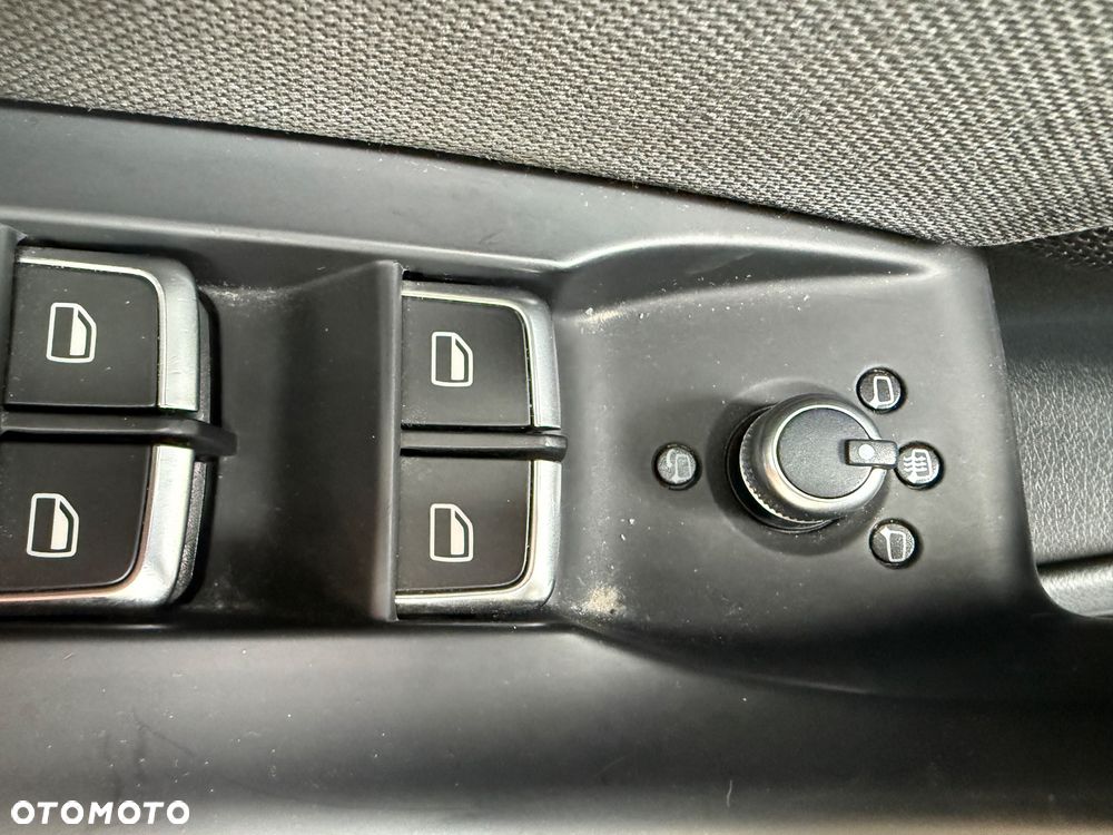 Audi Q3 1.4 TFSI S tronic - 21