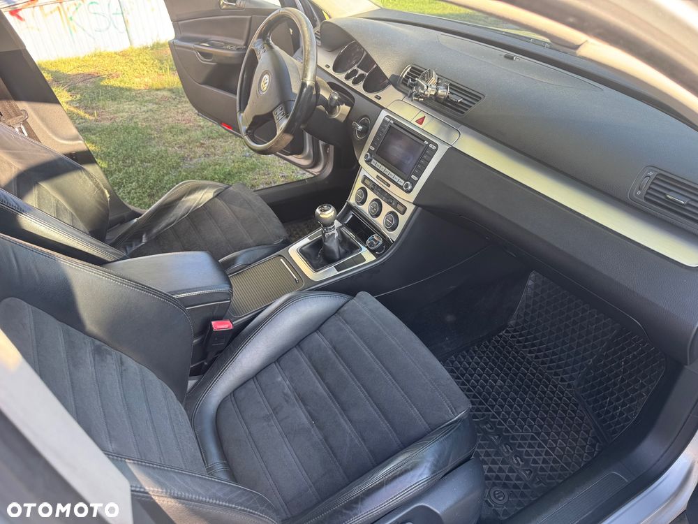 Volkswagen Passat 2.0 TSI Highline - 5