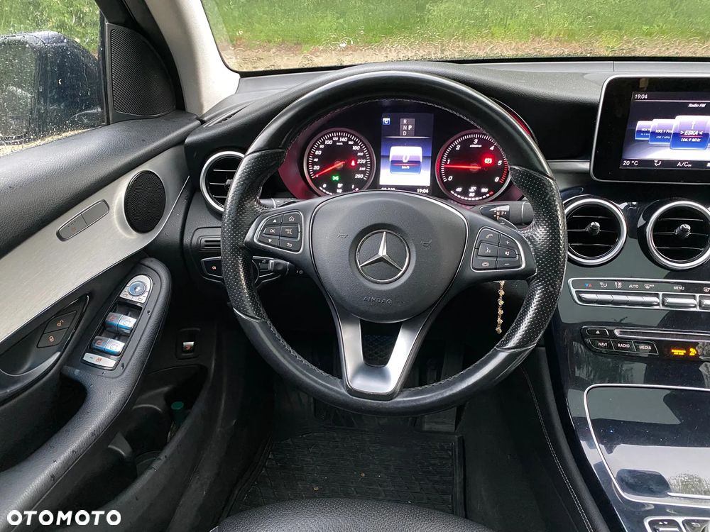 Mercedes-Benz GLC - 13