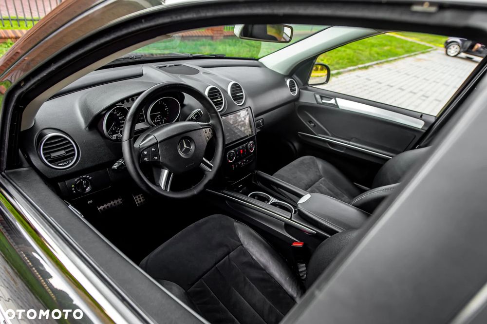 Mercedes-Benz ML 280 CDI 4Matic 7G-TRONIC Edition 10 - 21
