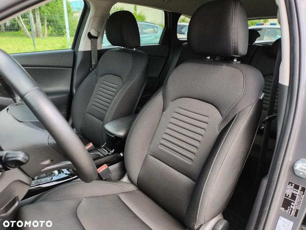 Hyundai i30 1.5 T-GDI 48V Smart Plus - 13