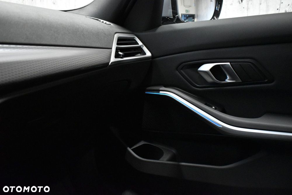 BMW Seria 3 - 19