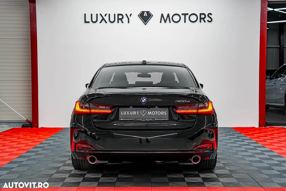 BMW Seria 3 320e Aut. Luxury Line - 9