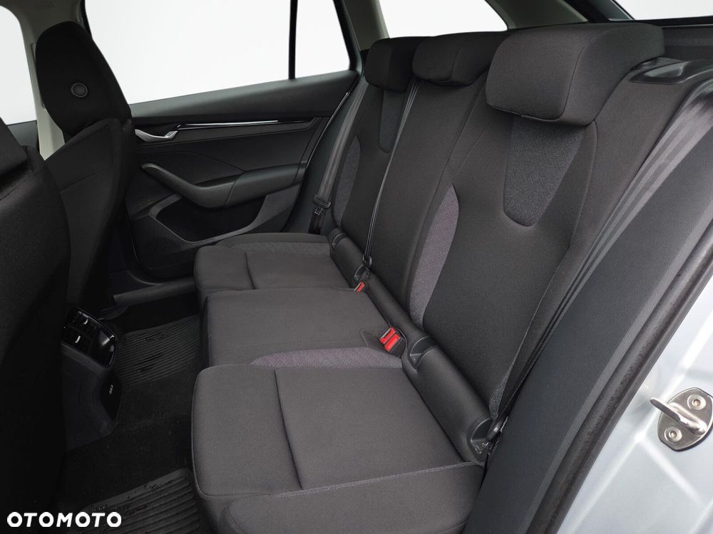 Skoda Octavia 1.5 TSI mHEV Essence DSG - 13