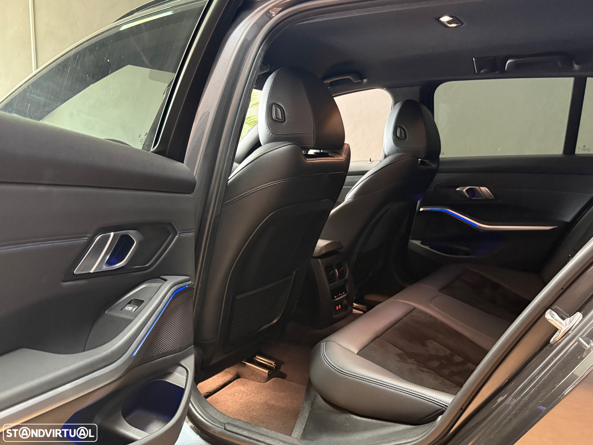 BMW 320 d Touring Pack Desportivo M Auto - 14