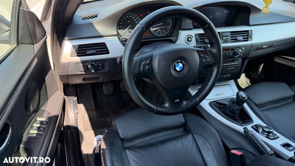 BMW Seria 3 320i M Sport Edition - 14