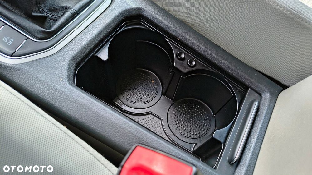 Volkswagen Golf Sportsvan - 30