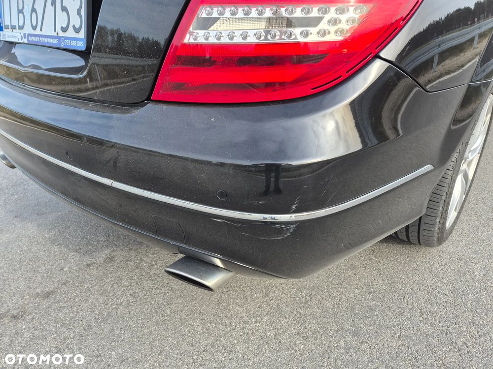 Mercedes-Benz Klasa C 300 CDI DPF 4Matic (BlueEFFICIENCY) 7G-TRONIC Elegance - 18