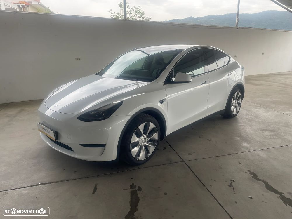 Tesla Model Y RWD - 1
