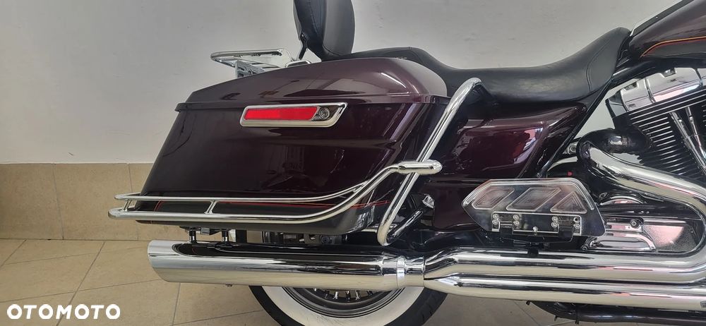 Harley-Davidson Touring Road King - 2