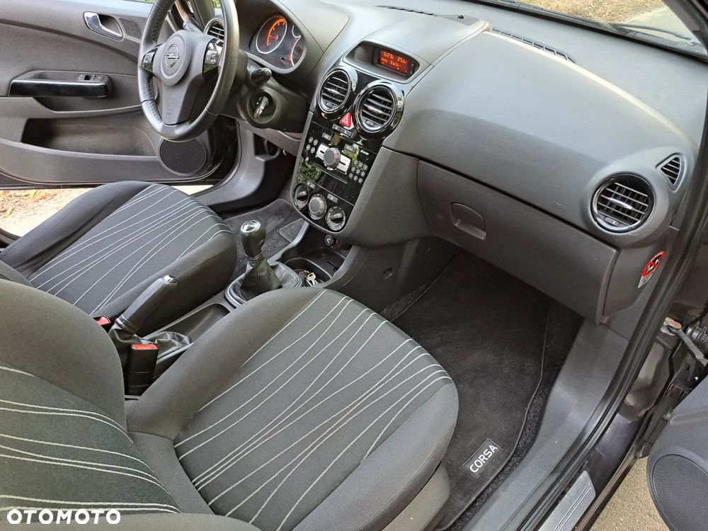 Opel Corsa - 12