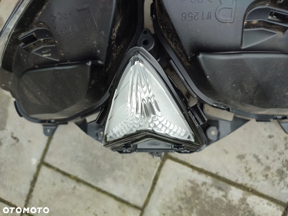 Lampa przód, reflektor Yamaha R3 - 2