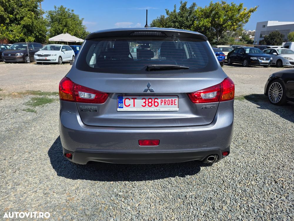 Mitsubishi ASX 1.8 DI-D 2WD Instyle - 10