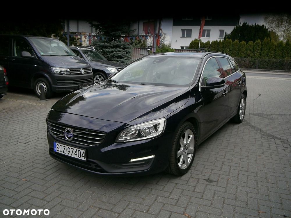 Volvo V60 D2 Drive-E Momentum - 16