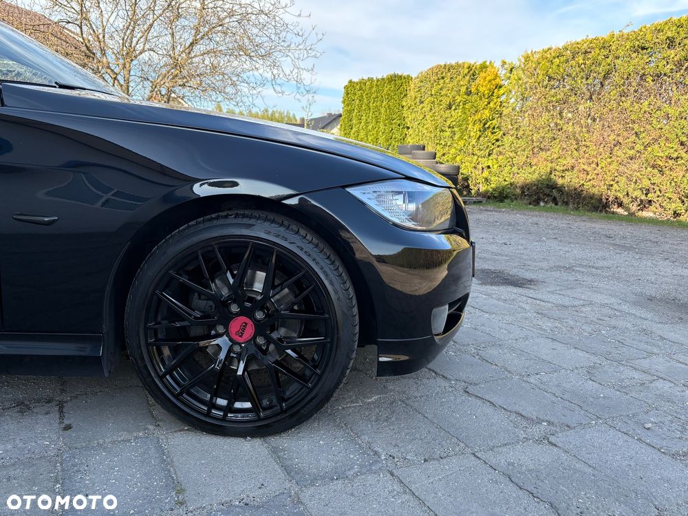 BMW Seria 3 318d - 15