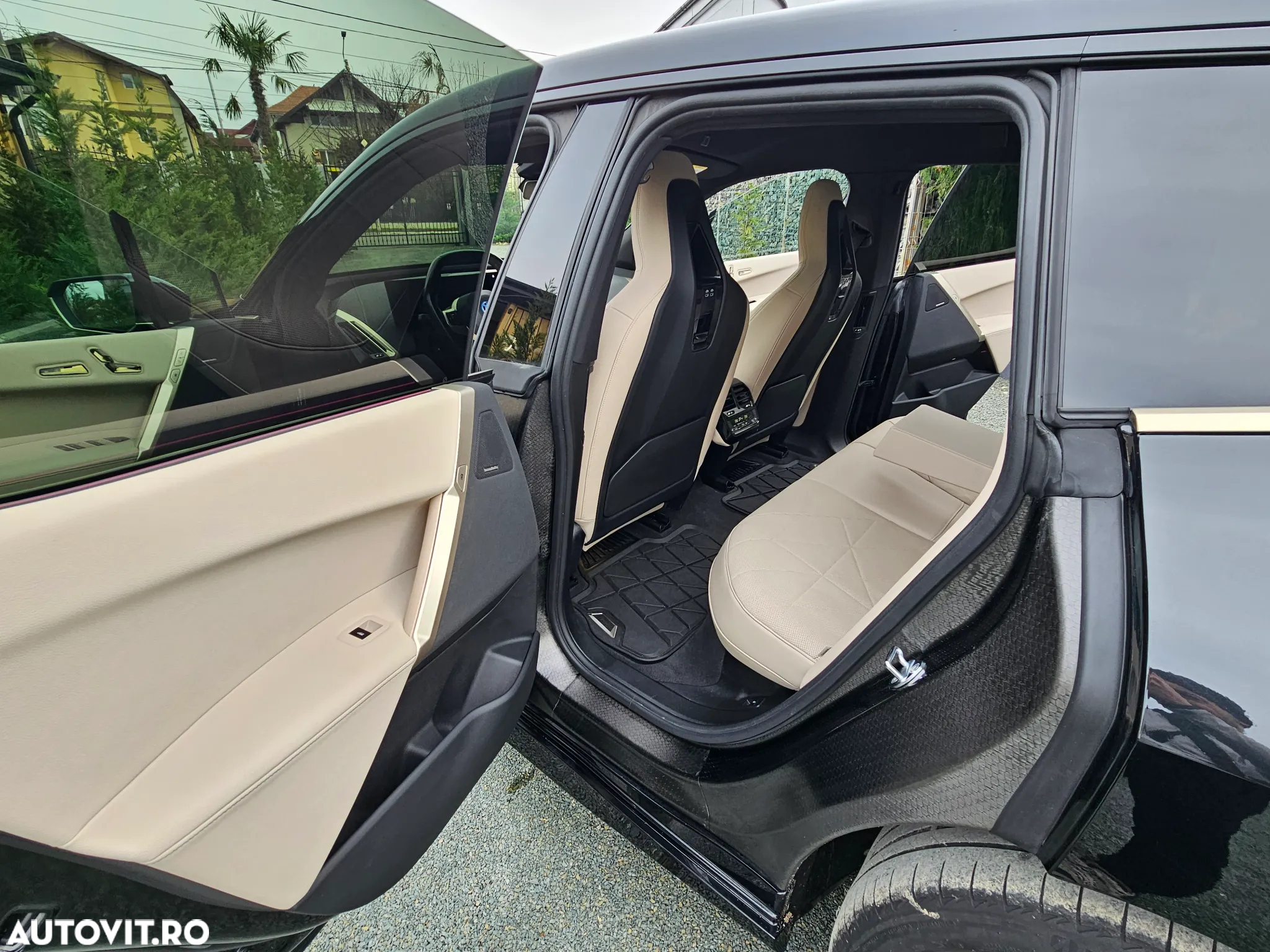 BMW iX xDrive40 - 14